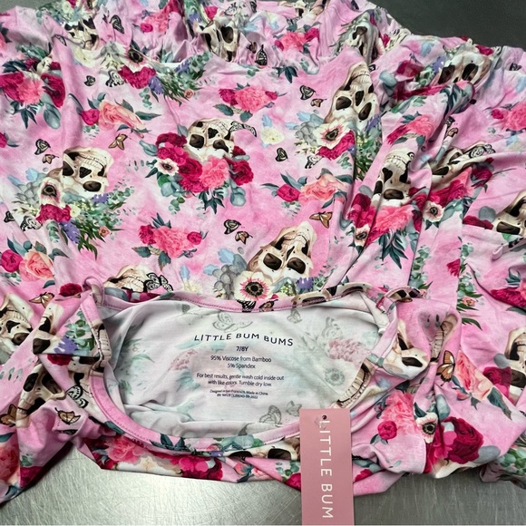 Queen Ruffled Dress - Picture 4 of 7